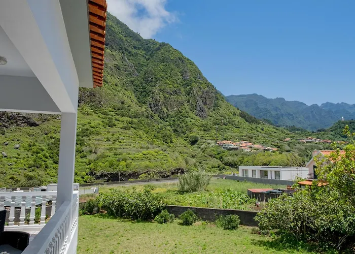 Sao Vicente Guest House * Сан-Висенти